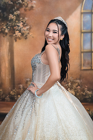 Amanda Debut
